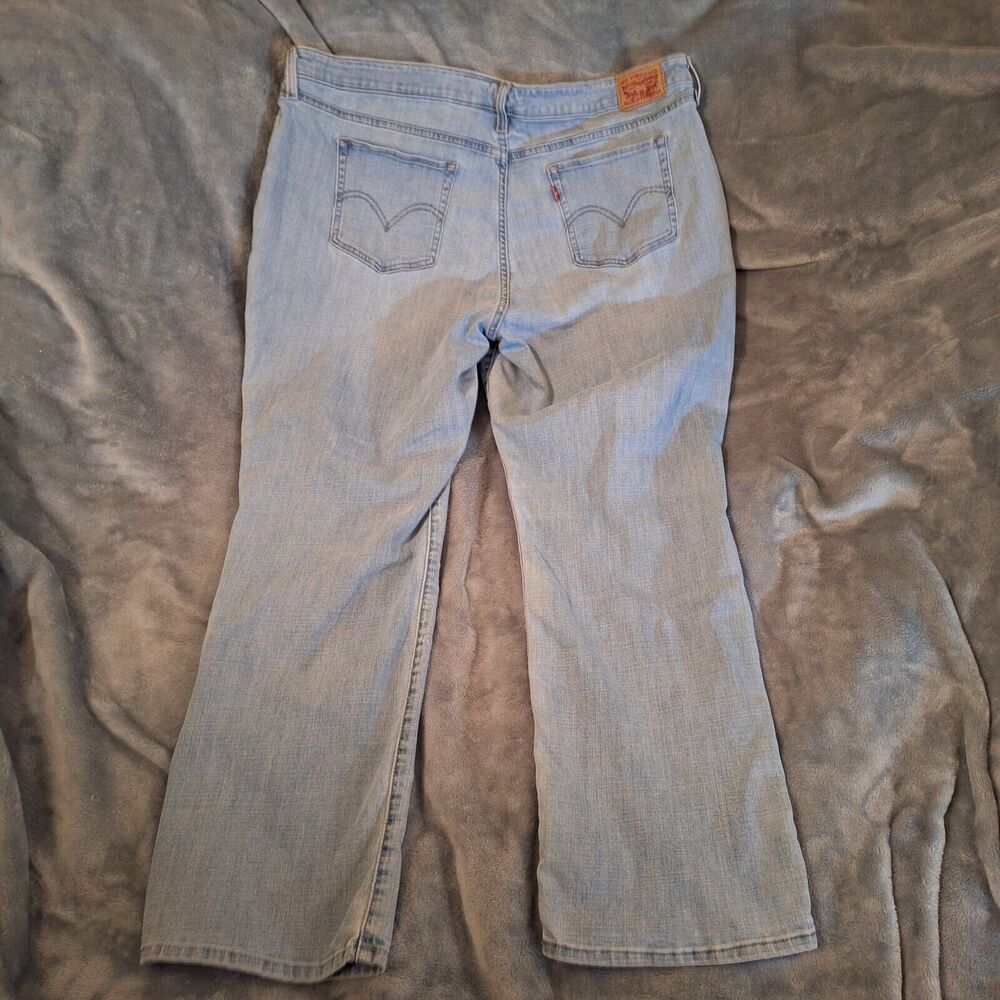 Levis Jeans Womens 22W 414 Light Wash Stretch High Rise Classic Straight - Picture 7 of 12